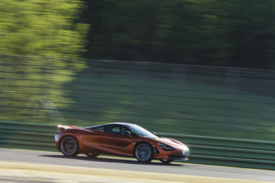  McLaren 720S Coupe 2017 года  (WW) (фото 128 из 160)